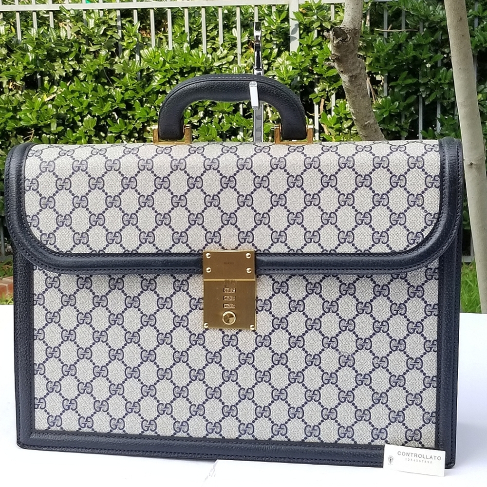 Gucci Vintage GG  Navy Blue Briefcase Portfolio. UNISEX